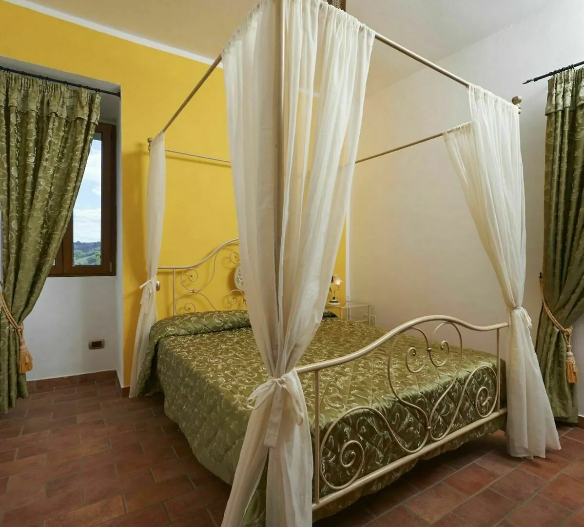 Hotell Agriturismo I Pini San Gimignano